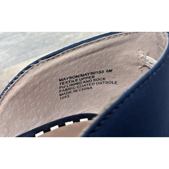 Betsey Johnson Mayson Heels Sz 6 Blue Satin Jeweled Sequin Shoes Pumps - Picture 10 of 10